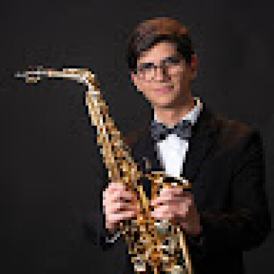 Bernardo  is looking for a Room / Studio / Apartment in Den Haag