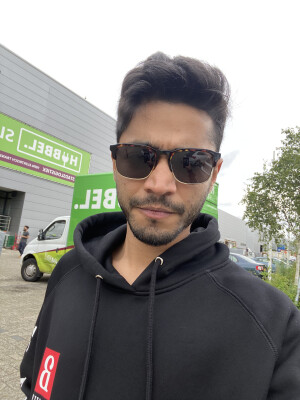 Arman zoekt een Studio in Den Haag